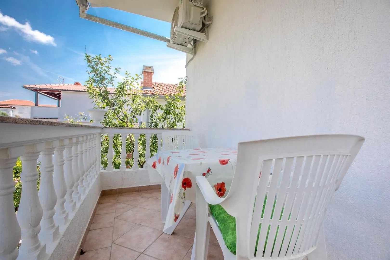 Apartment Complex Marjeta Rab Palit